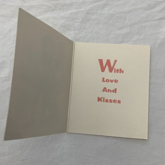 Pretty as a Picture Figurine With Love and Kisses Collectable Vintage Valentine - Picture 4 of 8